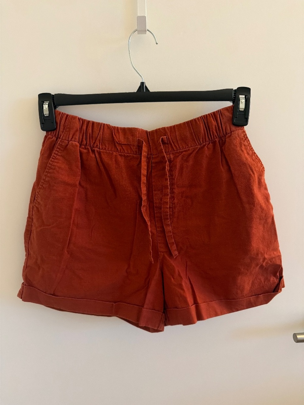 Uniqlo Red Cotton and Linen Shorts